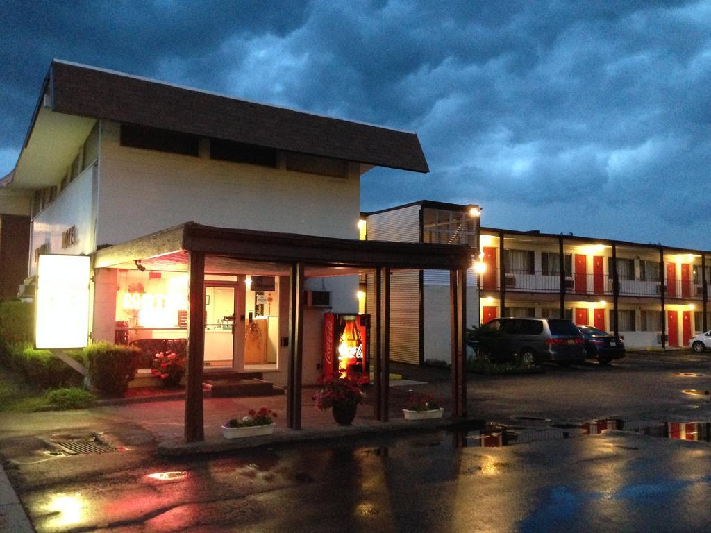 Imperial Motel Cortland Eksteriør bilde